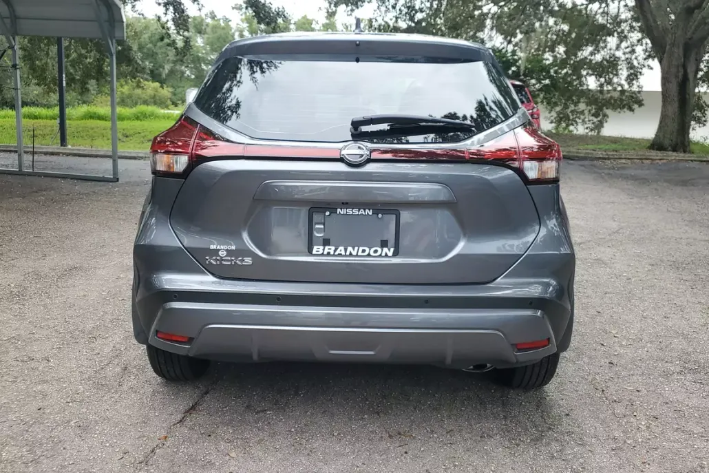 2024 Nissan Kicks S photo 1