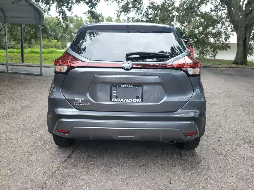 2024 Nissan Kicks S photo 1
