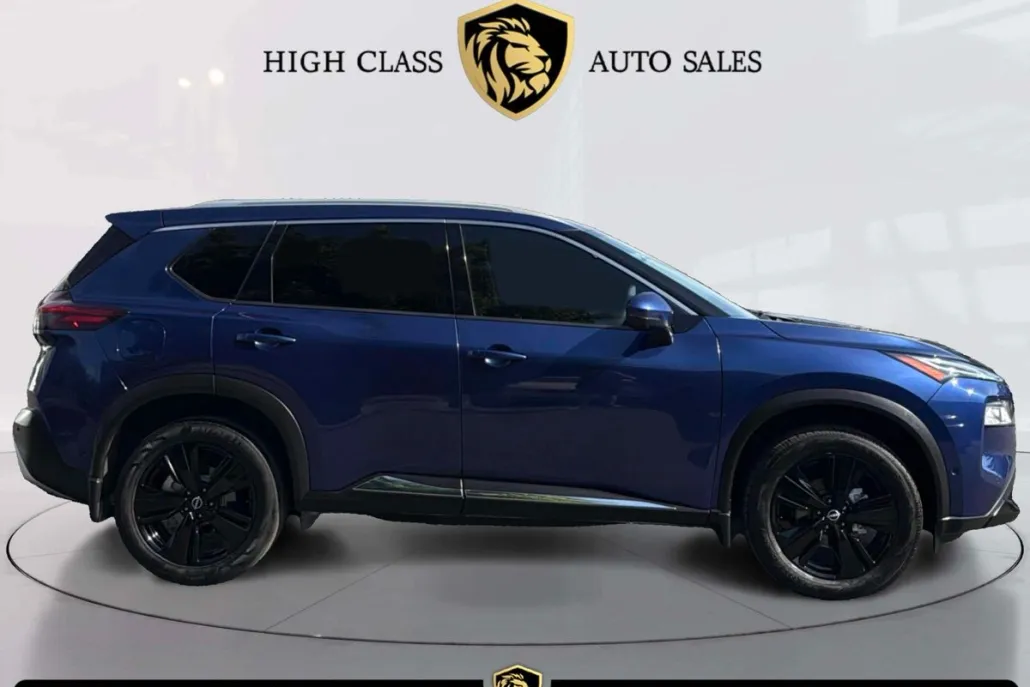 2022 Nissan Rogue Platinum photo 1