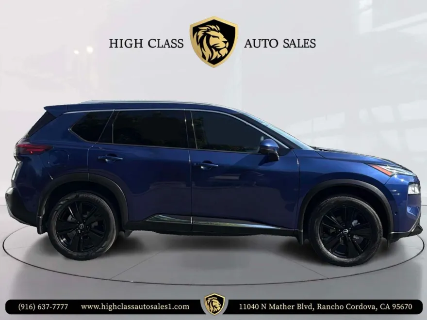 2022 Nissan Rogue Platinum photo 1