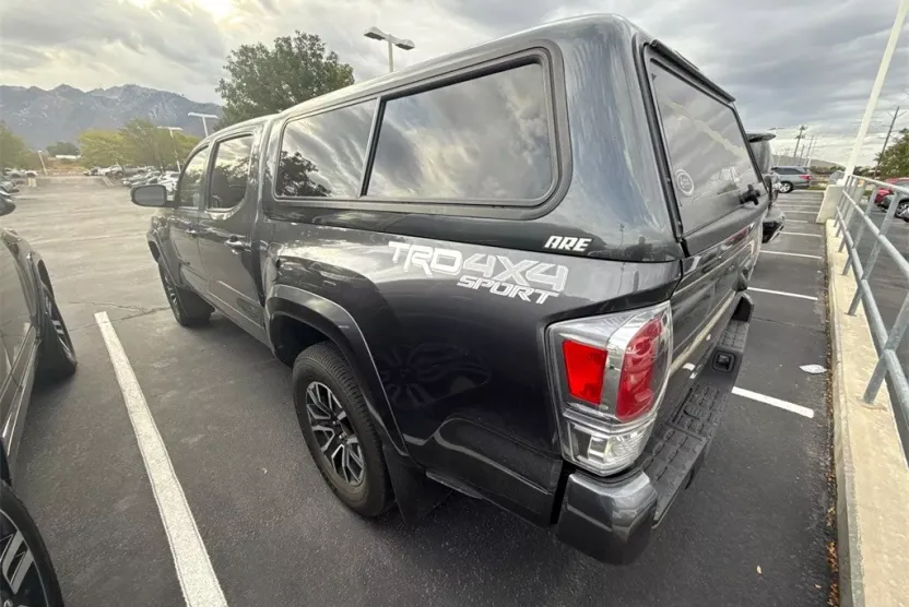2020 Toyota Tacoma TRD Sport V6 photo 1