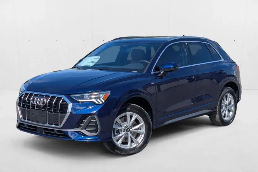 2025 Audi Q3 45 TFSI S line Premium Plus photo 1