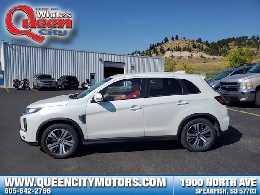 2021 Mitsubishi Outlander Sport SE photo 1