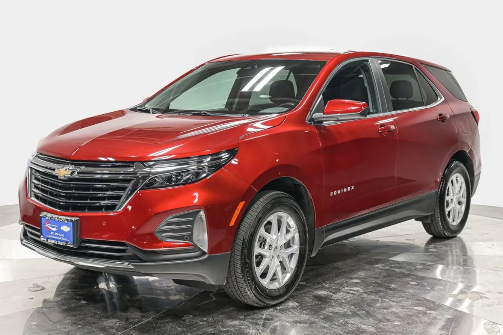 2024 Chevrolet Equinox LT photo 1