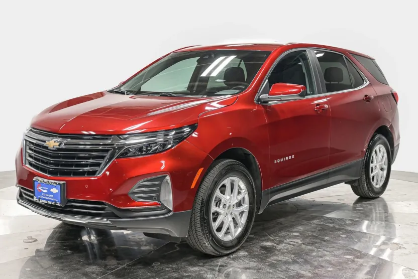 2024 Chevrolet Equinox LT photo 1