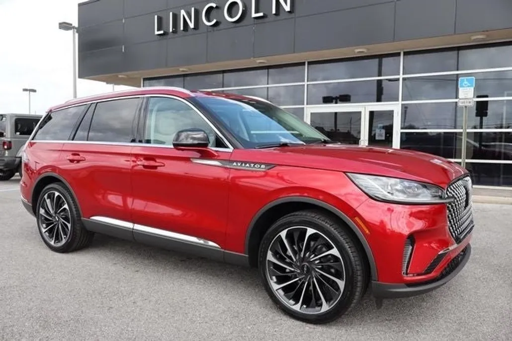 2025 Lincoln Aviator Reserve photo 1