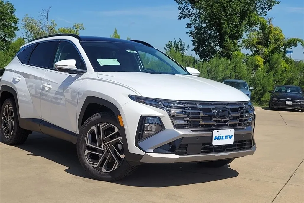 2025 Hyundai Tucson Hybrid Limited photo 1