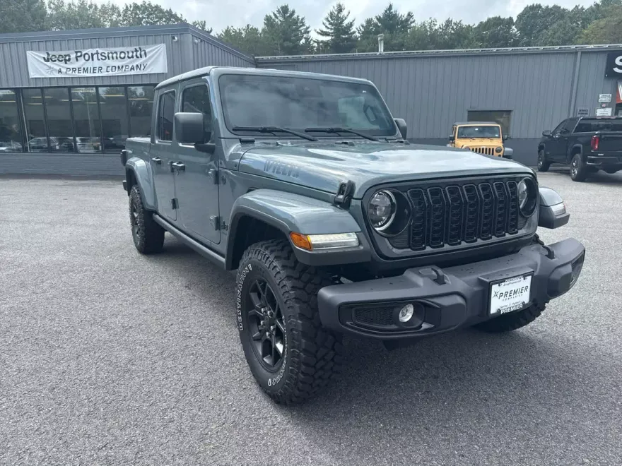 2025 Jeep Gladiator Willys photo 1