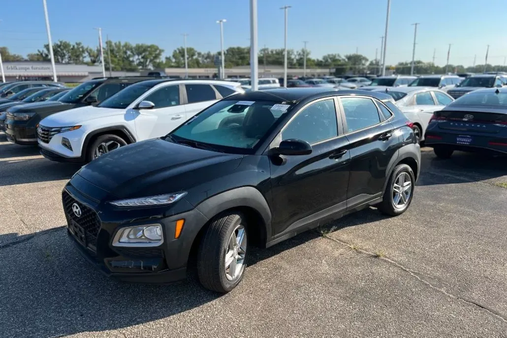 2021 Hyundai Kona SE photo 1
