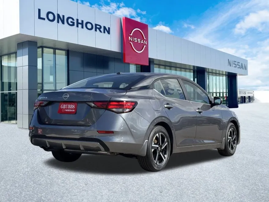 2025 Nissan Sentra SV photo 1