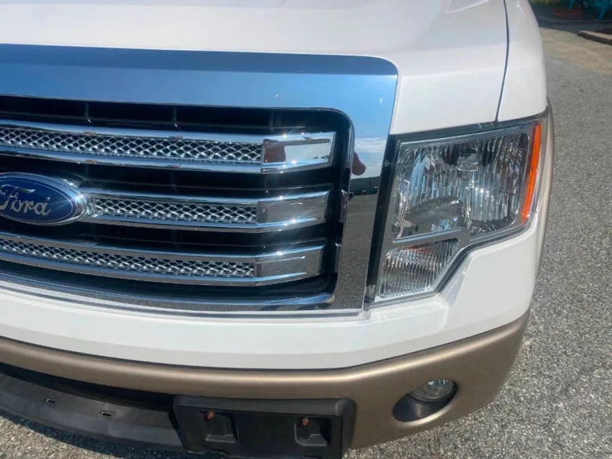 2013 Ford F-150 Lariat photo 1