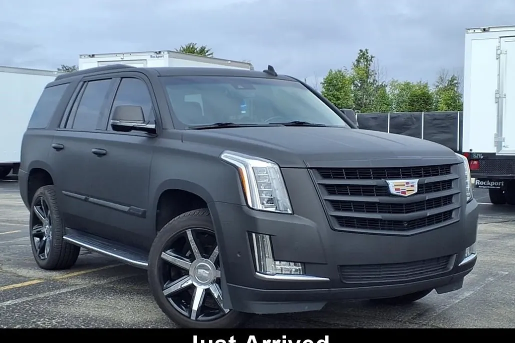 2019 Cadillac Escalade Luxury photo 1