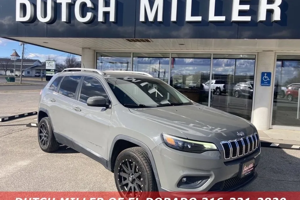 2020 Jeep Cherokee Latitude photo 1