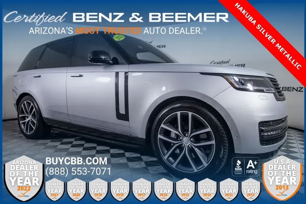 2023 Land Rover Range Rover SE photo 1