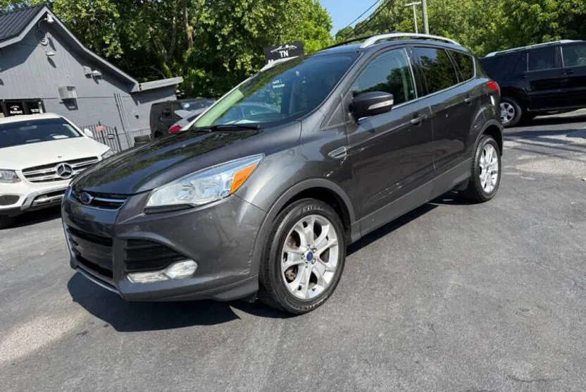 2015 Ford Escape Titanium photo 1
