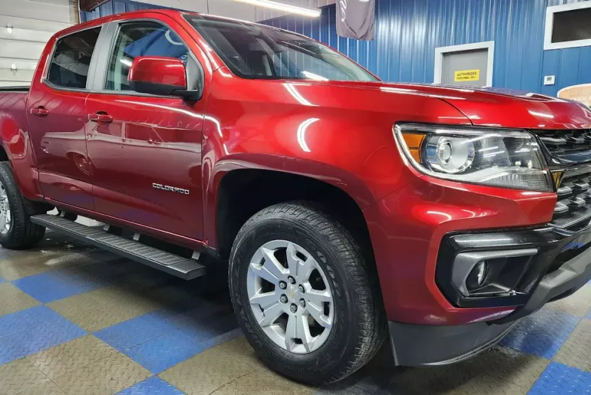 2021 Chevrolet Colorado LT photo 1