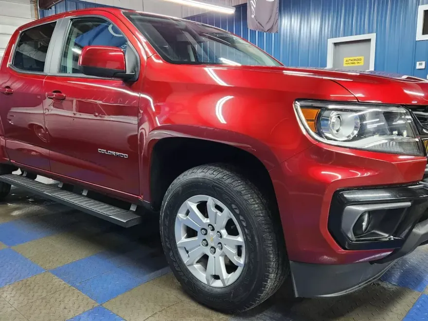 2021 Chevrolet Colorado LT photo 1