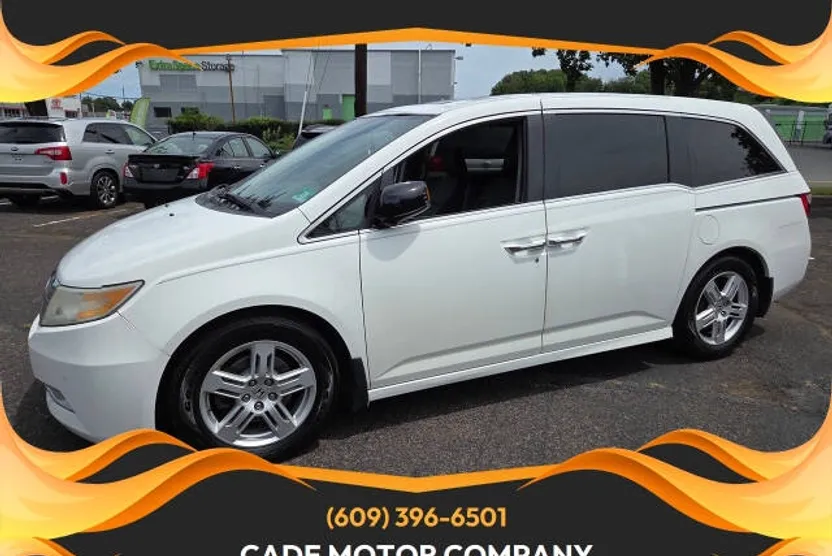 2011 Honda Odyssey Touring Elite photo 1