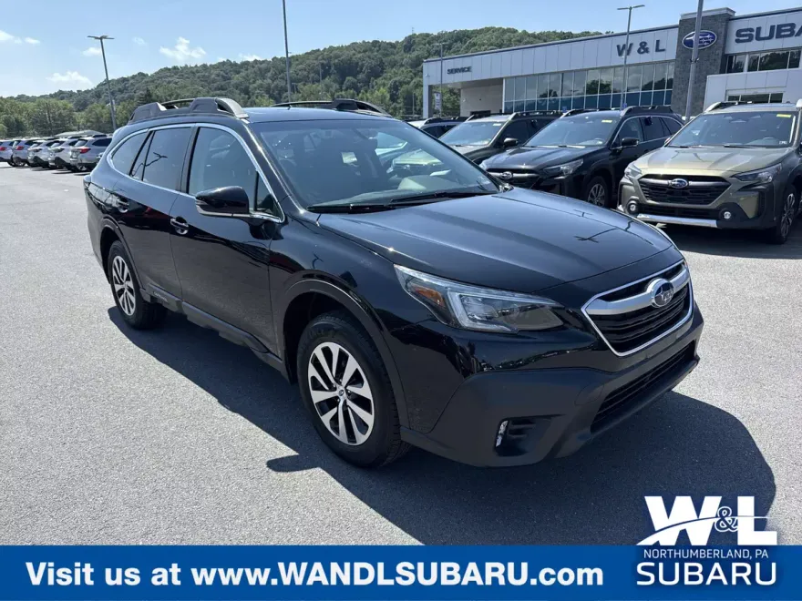 2020 Subaru Outback Premium photo 1