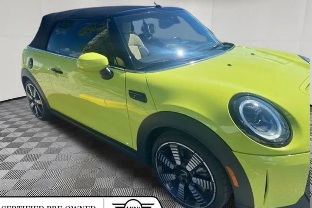 2023 Mini Cooper Convertible S photo 1