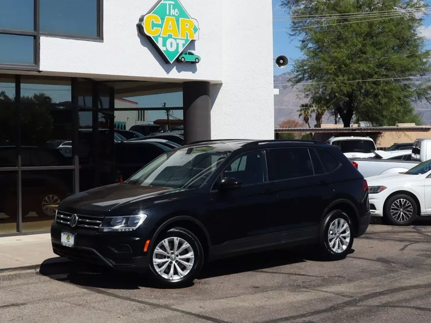 2019 Volkswagen Tiguan S photo 1