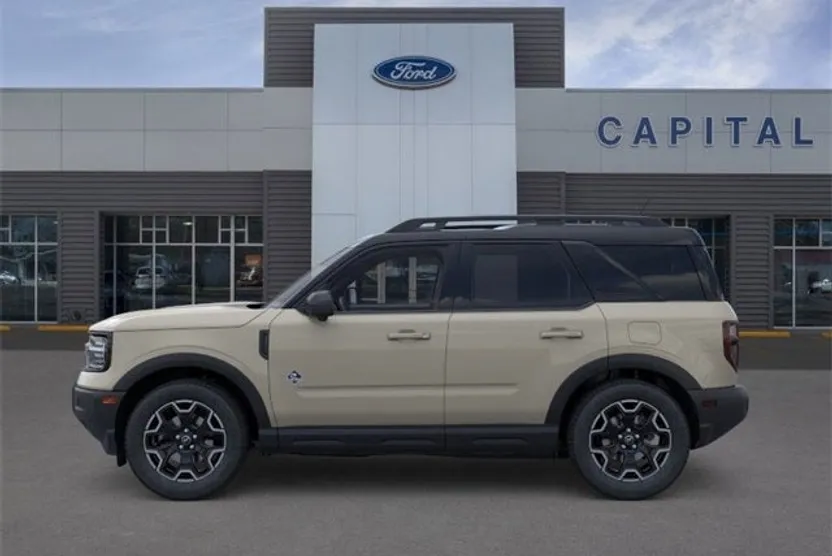 2025 Ford Bronco Sport Outer Banks photo 1
