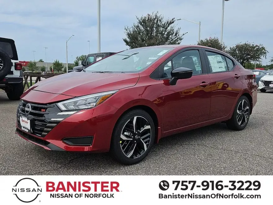 2025 Nissan Versa SR photo 1