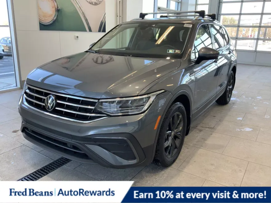2024 Volkswagen Tiguan SE photo 1