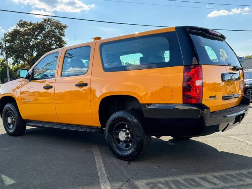 2013 Chevrolet Suburban 2500 photo 1