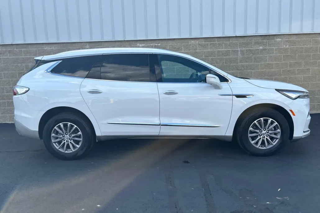 2024 Buick Enclave Premium photo 1