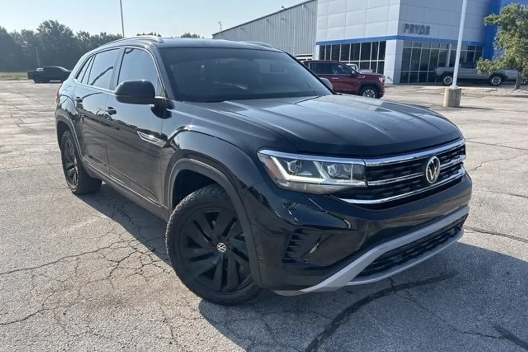 2023 Volkswagen Atlas Cross Sport SE Technology photo 1