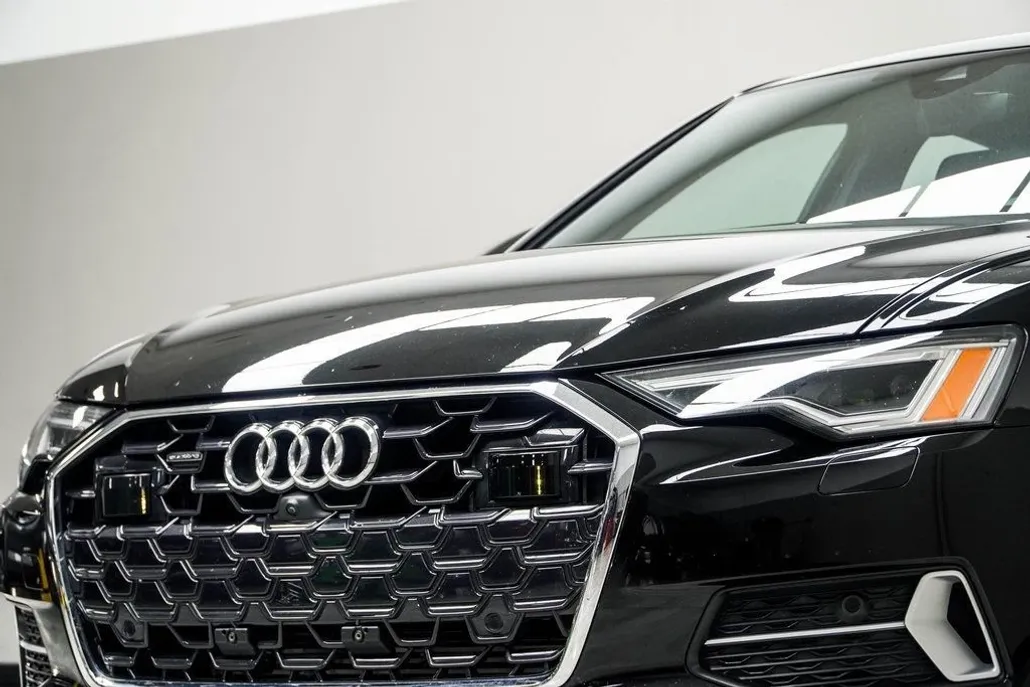 2024 Audi A6 Premium Plus TFSI Quattro photo 1