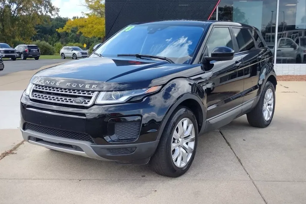 2018 Land Rover Range Rover Evoque SE photo 1