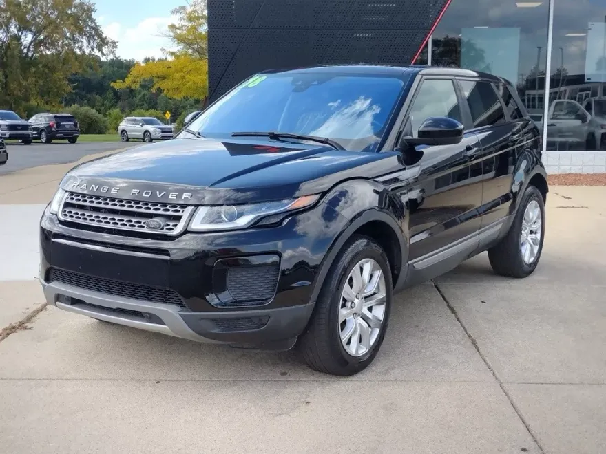 2018 Land Rover Range Rover Evoque SE photo 1