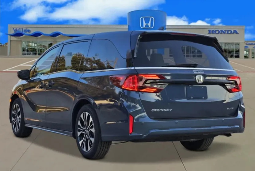 2026 Honda Odyssey Elite photo 1