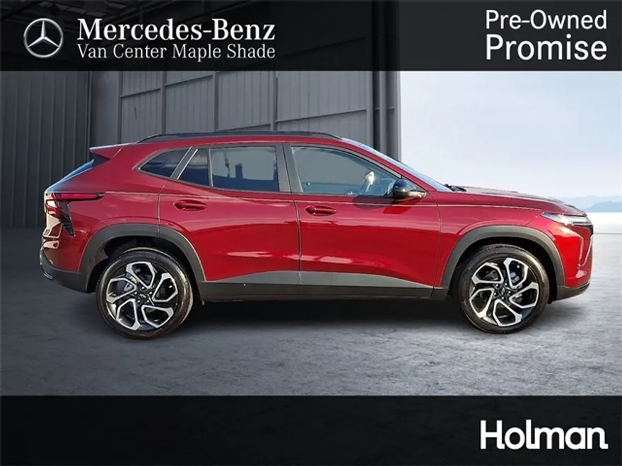 2024 Chevrolet Trax photo 1