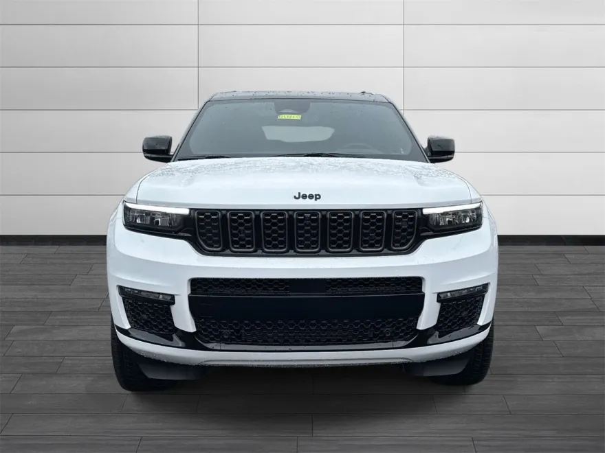 2025 Jeep Grand Cherokee L Summit photo 9