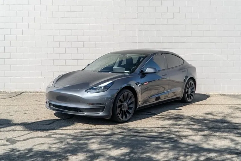 2023 Tesla Model 3 Performance photo 1
