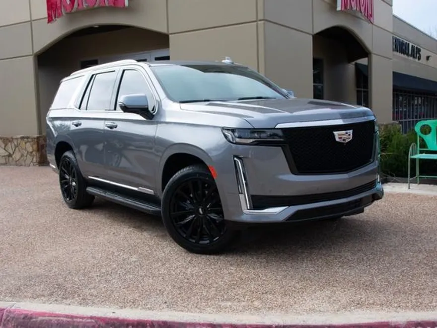 2021 Cadillac XT4 Premium Luxury photo 1