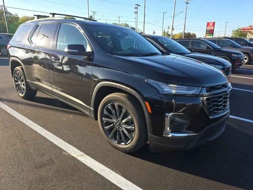 2023 Chevrolet Traverse RS photo 1