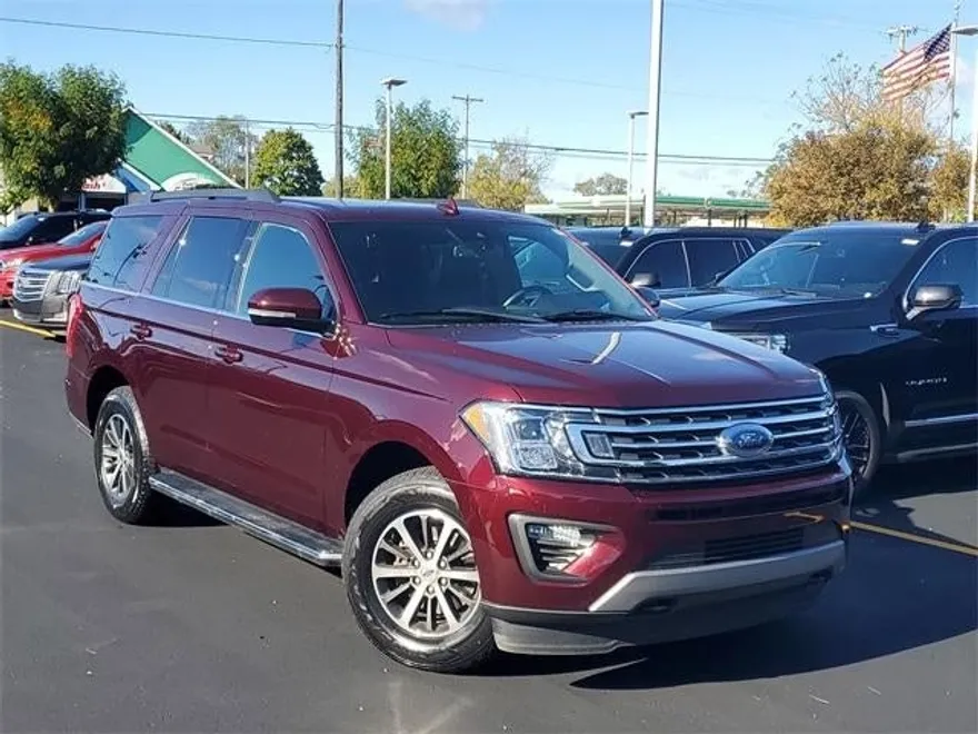 2021 Ford Expedition XLT photo 1