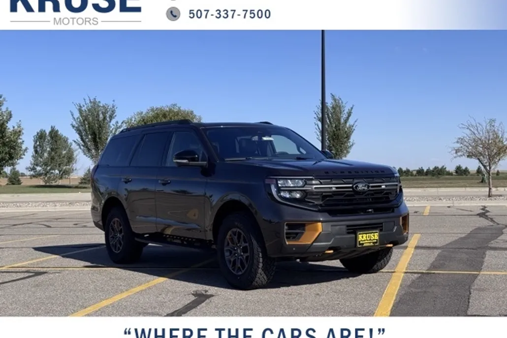2025 Ford Expedition photo 1