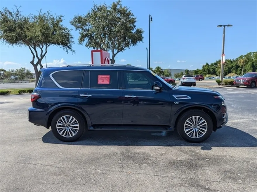 2021 Nissan Armada SL photo 1