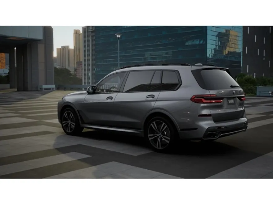 2025 Bmw X7 M60i photo 1