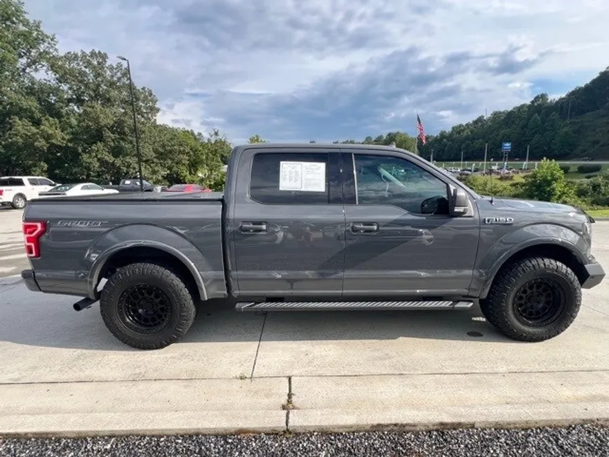 2020 Ford F-150 XLT photo 1