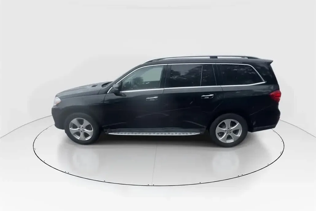 2017 Mercedes Benz GLS 450 4MATIC photo 1