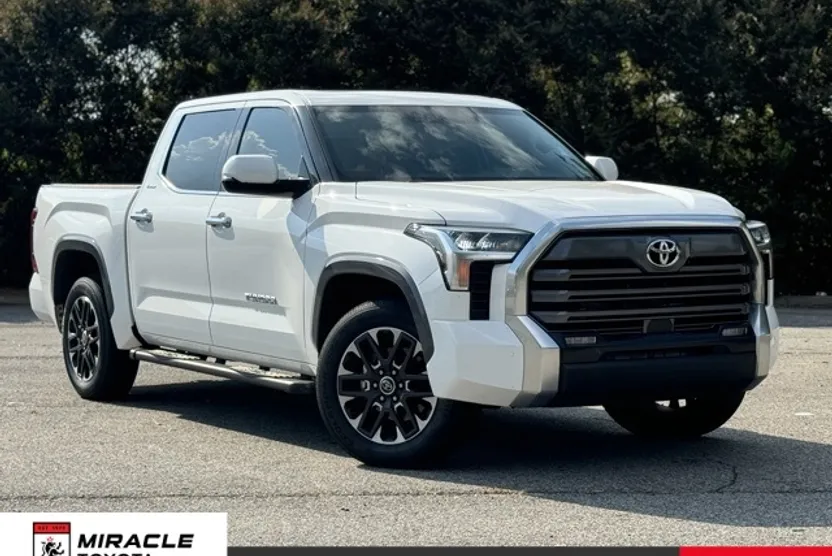 2023 Toyota Tundra Limited photo 1
