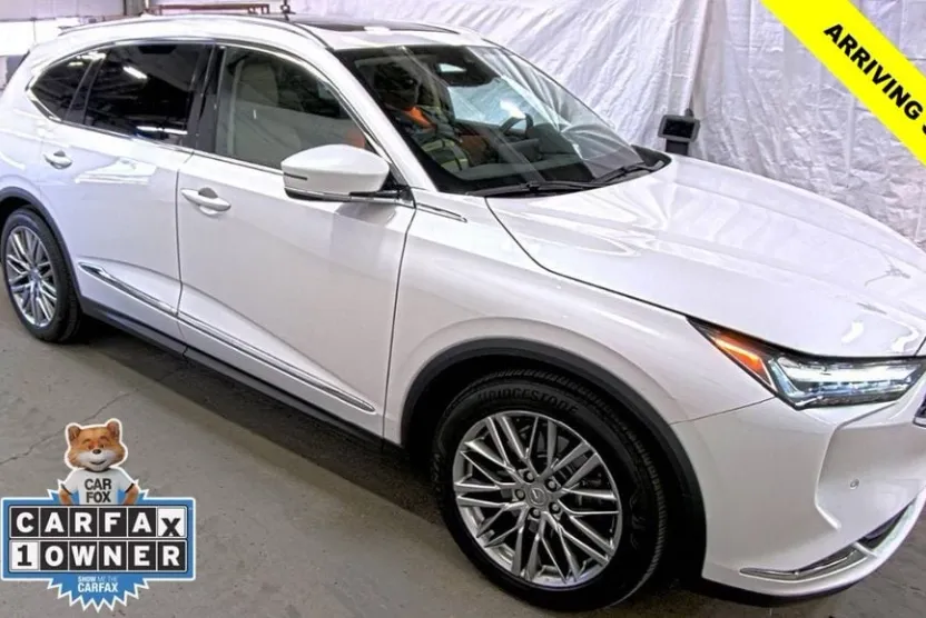 2023 Acura MDX Advance SH-AWD photo 1