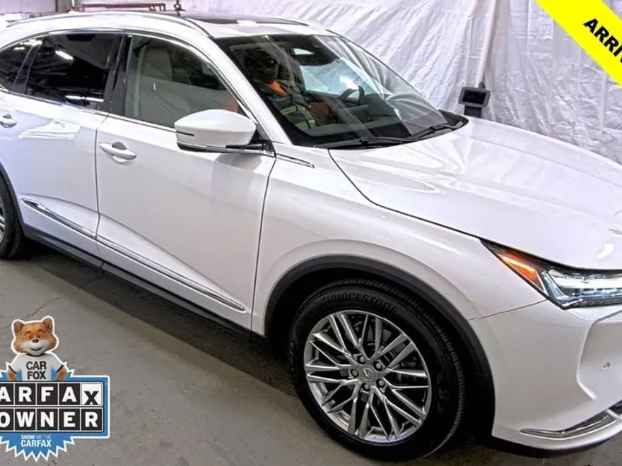 2023 Acura MDX Advance SH-AWD photo 1