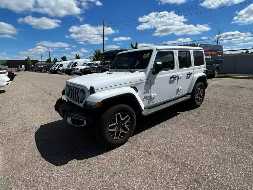 2024 Jeep Wrangler Sahara photo 1
